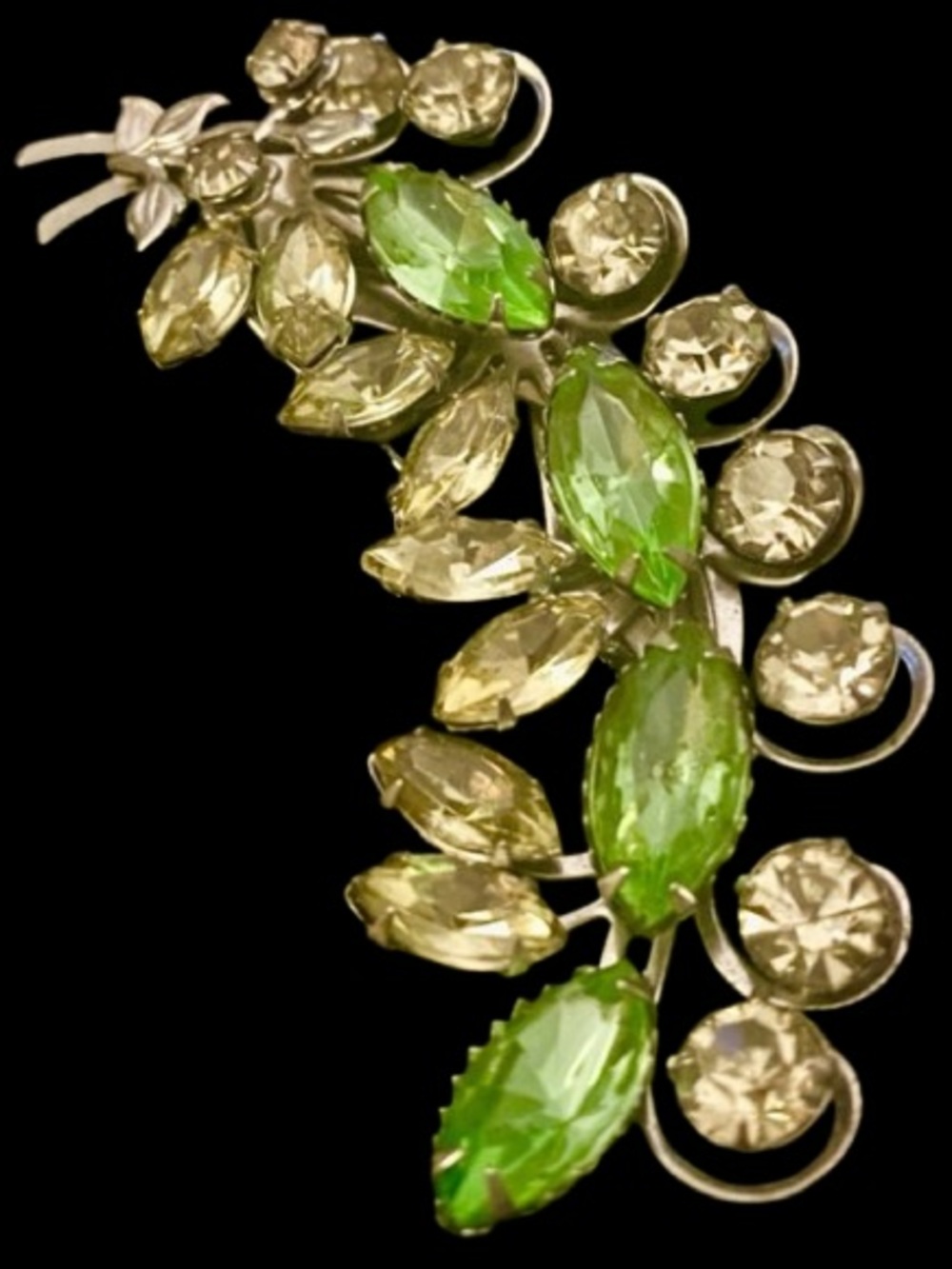 Vintage Leaf Spray Brooch Marquise & Chaton-cut Green Yellow
Rhinestones Signed